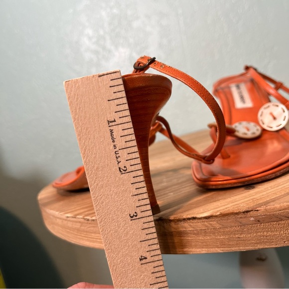 Manolo Blahnik Leather Strappy Thong Low Heels Embellished Sandals 39.5 - Picture 10 of 10